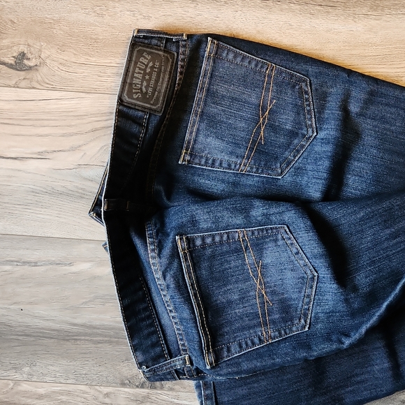 ♨️🌟Host Pick🌟♨️ Levis Signature Low Bootcut Jeans 36x34 - Picture 2 of 8